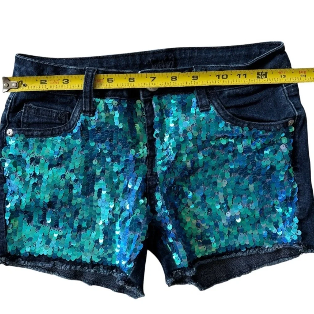 Justice Girl’s Blue & Turquoise Sequin Denim Mermaid Jean Shorts Size 14 Slim